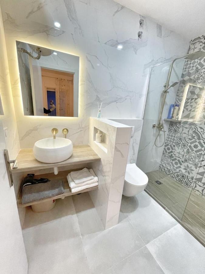 Luna Ensuites Centro มาลากา ภายนอก รูปภาพ